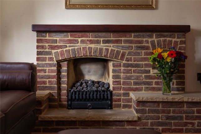 17, Russet Way, Dorking photo 5