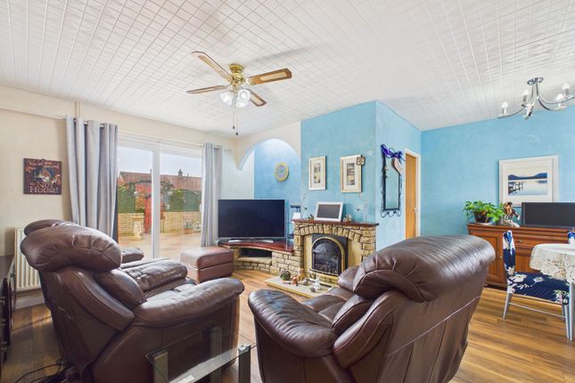 7 Kinniside Avenue, Whitehaven photo 2