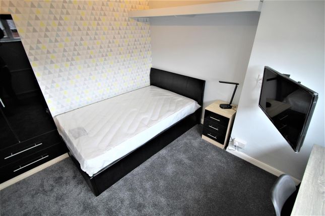 Headingley Avenue, Leeds photo 4
