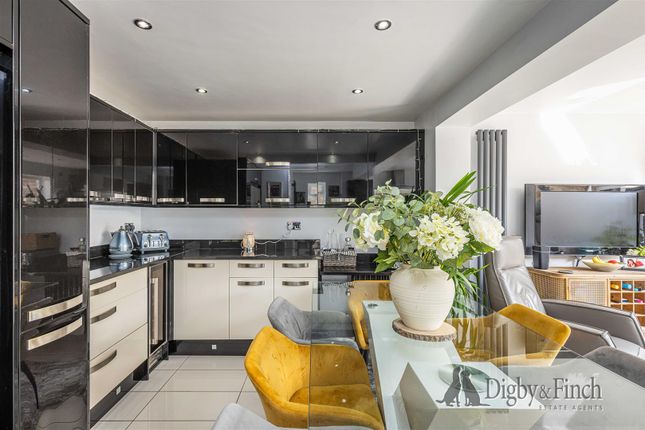 3, Vancouver Avenue, Nottingham photo 4