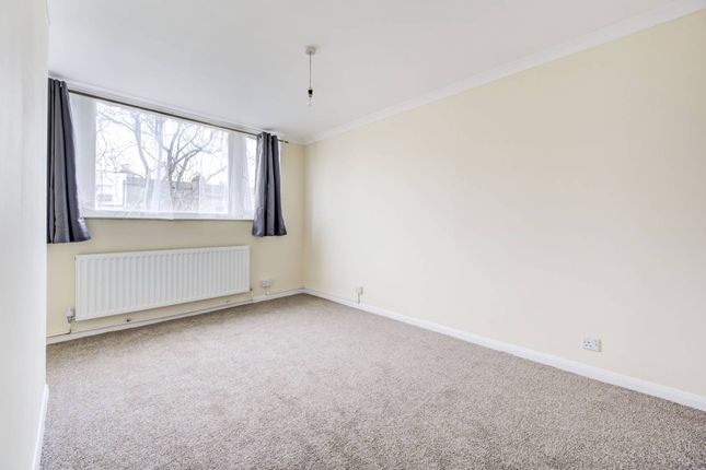 Thumbnail Flat for sale in Finborough Road, Chelsea, London