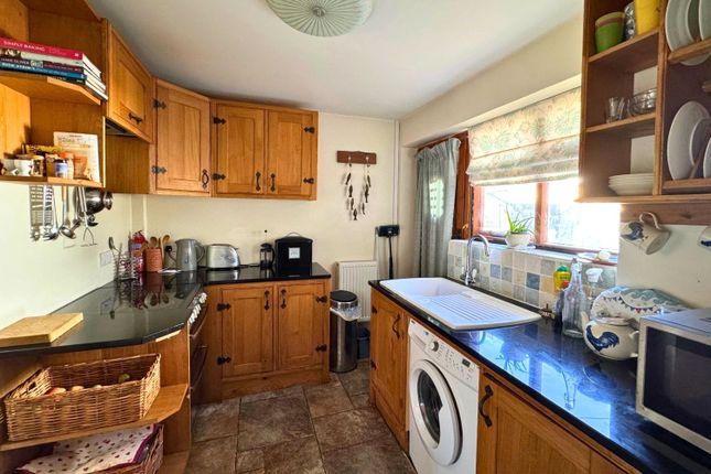 1 Rose Cottages,, Mirey Lane, Woodbury photo 4