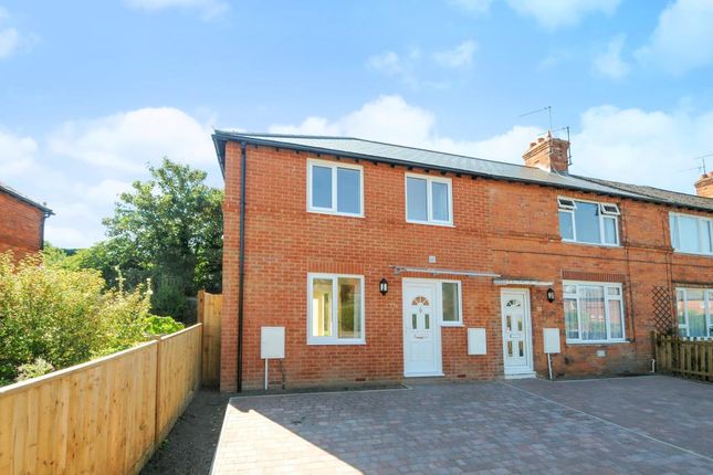 End terrace house to rent in Newbury, Berkshire