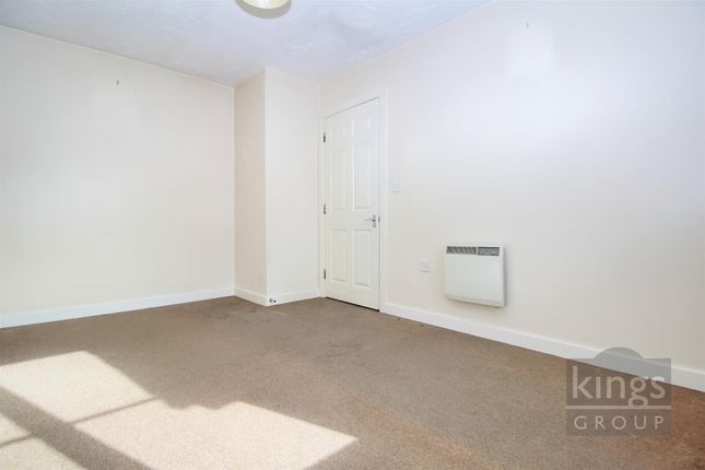 Flat for sale in Vancouver Road, Broxbourne