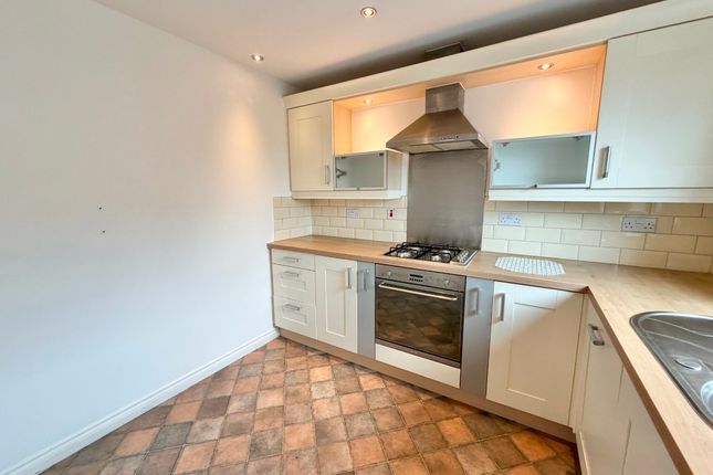 27, Pentre Doc Y gogledd, Llanelli photo 3