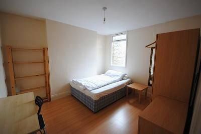 358, Walworth Road, Elephant & Castle photo 5