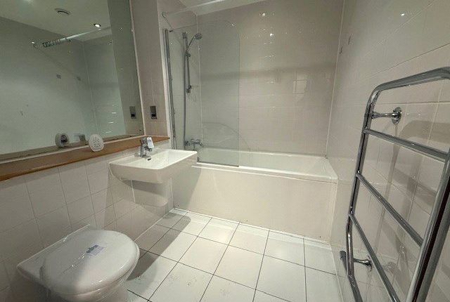 Apartment 503, X Q 7 Building,, Taylorson Street South, Greater Manchester photo 5