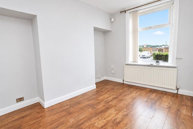 7, Haigh Hall Road, Bradford photo 3