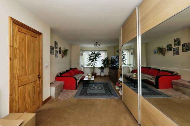 17, Shelley Street, Worksop photo 2