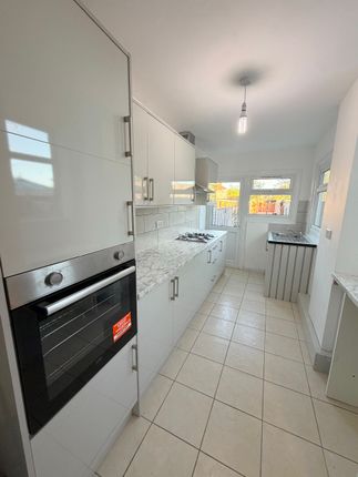 72 Birchfield Road, Coventry photo 4