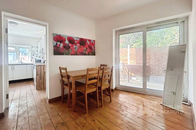 Room 2, 168a, Walnut Tree Close, Surrey photo 2