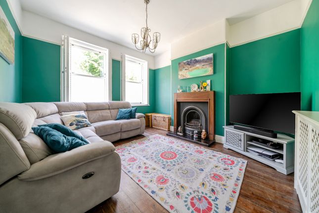 2, Kingscourt Lane, Gloucestershire photo 2