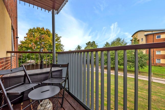 Flat 4, 68 Longhorn Avenue, Gloucester photo 4