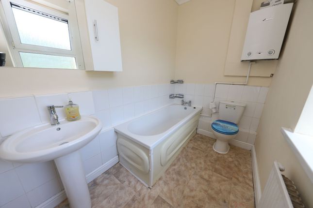 141 Penrhiwceiber Road, Penrhiwceiber photo 4