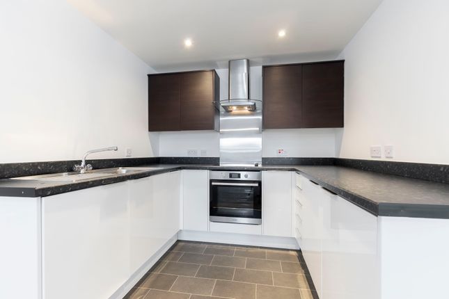 Flat 3, 148A Bath Road-05