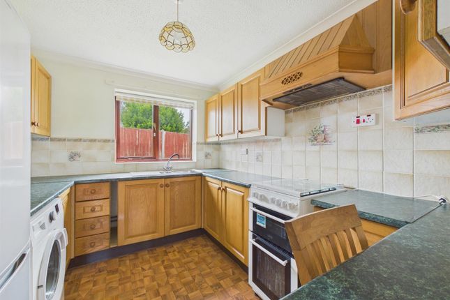 5, Eastabrook Close, Malvern photo 3