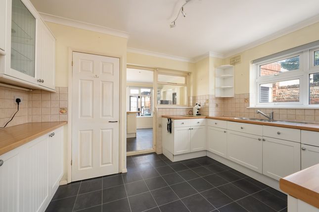 26 Avenue Road, Herne Bay photo 4