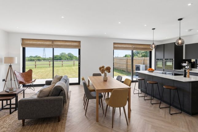 Birch View, Kingsoak, Hitchin photo 3