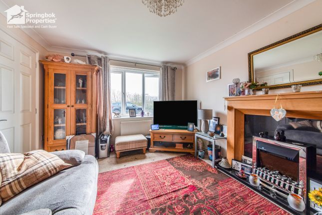 33, Ferrous Way, Lincoln photo 2