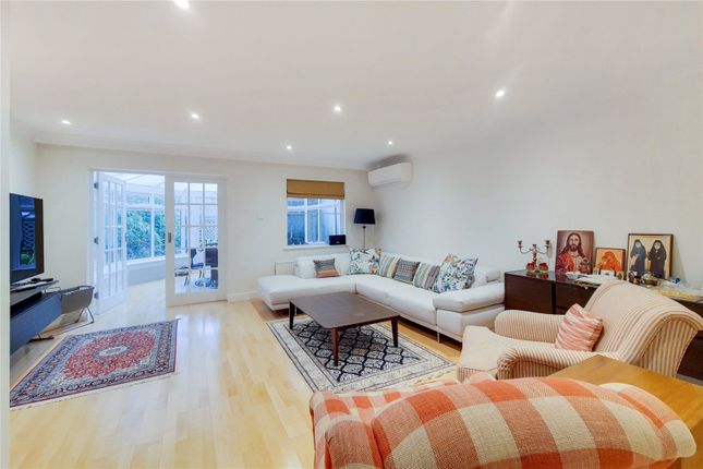 Thumbnail Terraced house for sale in Langham Place, Chiswick