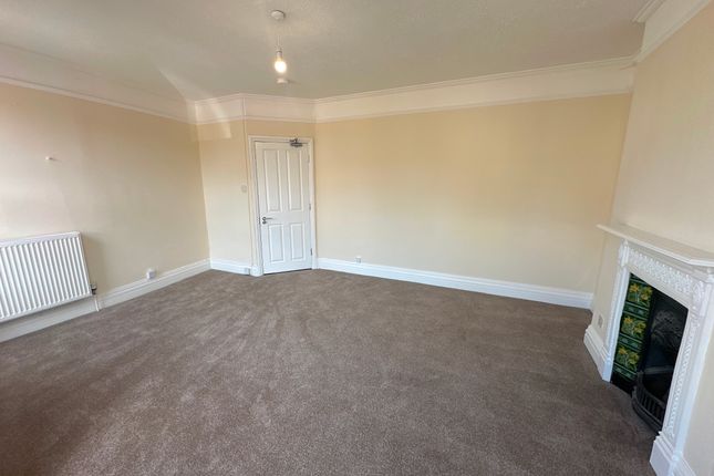 Room 6, 64 Broom Hill Road, Ipswich photo 4
