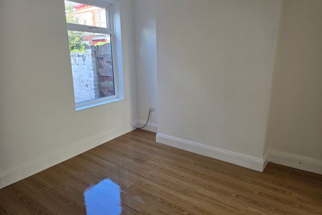 68, Marshall Street, Kingston upon Hull photo 4