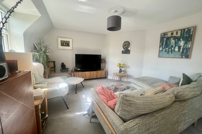 Apt 15, Birmingham photo 2