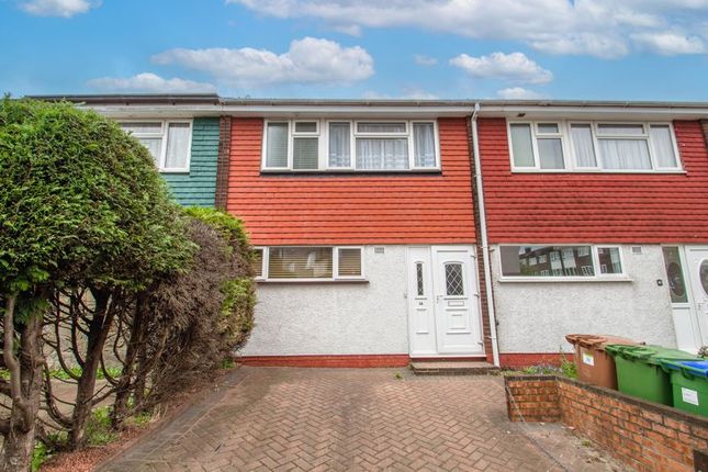 Terraced house to rent in York Terrace, Erith