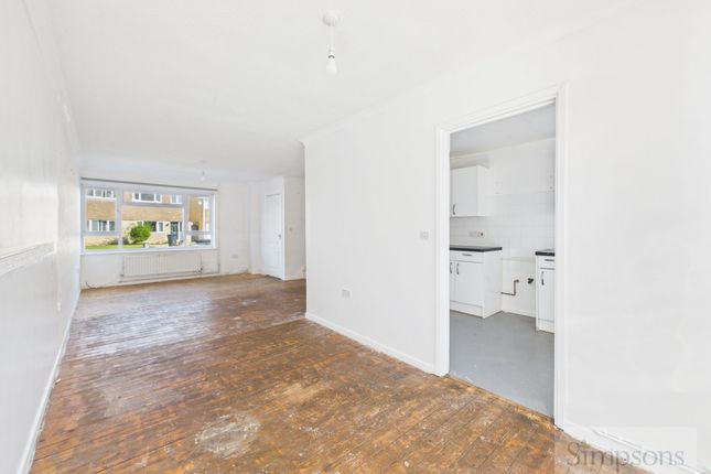 6 Pococks Close, Bampton photo 4