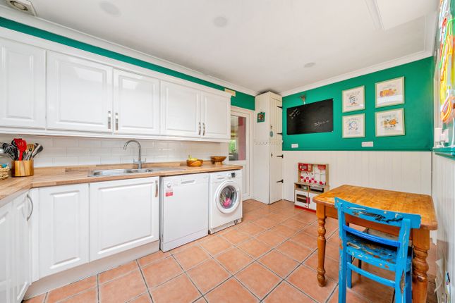 56, Orchard Avenue, West Sussex photo 3