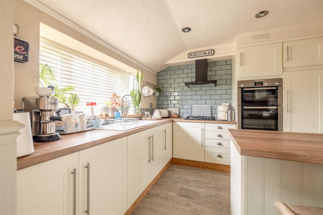 Mobile/park home for sale in The Elms, Warfield Park, Bracknell