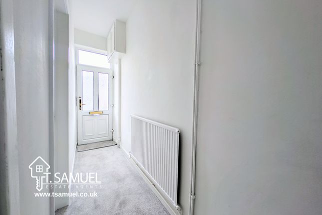 7 Gladstone Terrace, Aberpennar photo 2