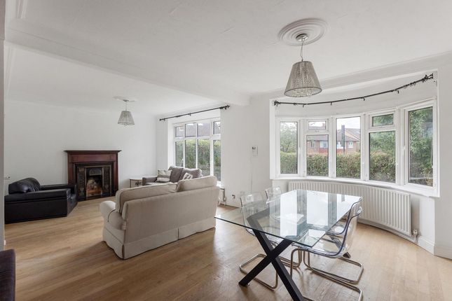 8, St. Dunstans Gardens, London photo 4