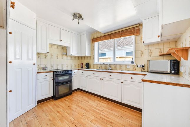 34 Parklands Road, Chichester photo 3