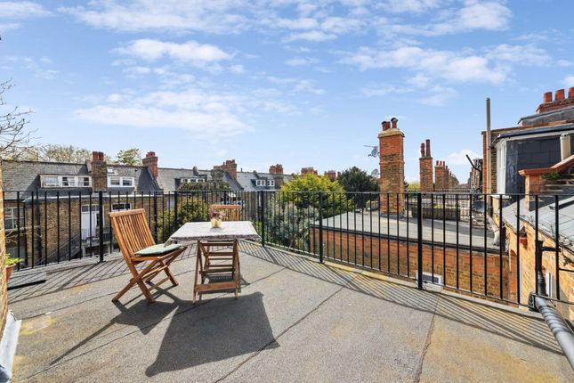 Property for sale in Amesbury Avenue, London
