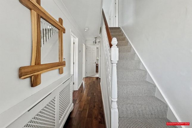 6, Lambourn Avenue, Pevensey photo 3
