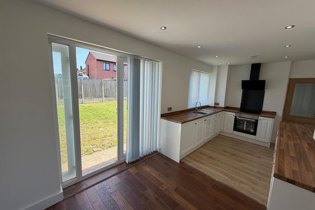 20, Leaton Avenue, Manchester photo 5