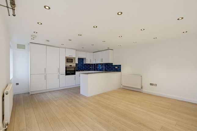 Cypress Road, London photo 2