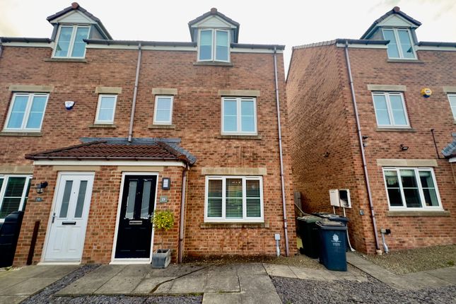 Town house for sale in Coquet Gardens, Wallsend