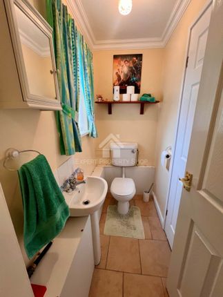 166, Plantation Hill, Worksop photo 4