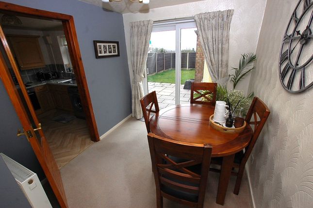 70, Hazelhurst Road, Greater Manchester photo 4