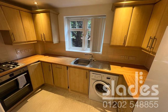 Flat 4 Iddesleigh Lodge, 23, Stokewood Road, Bournemouth photo 2