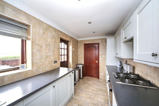 19 Rushdene, Wigan photo 4
