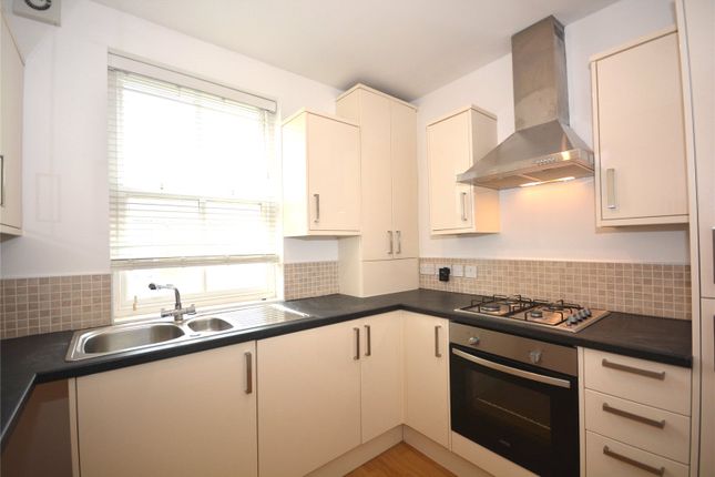 Flat 2, 152, High Street, West Yorkshire photo 5