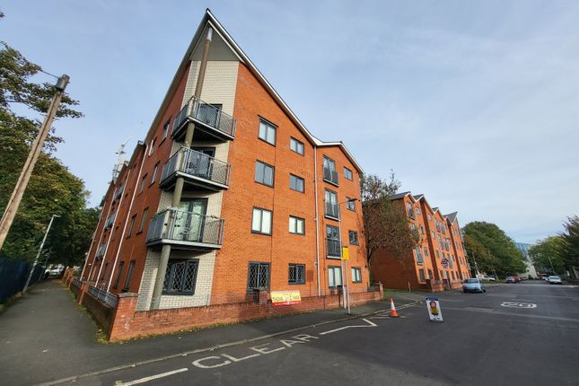 Thumbnail Flat for sale in Newbold Walk, Hulme, Manchester.