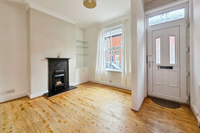 27 Macfarren Street, Manchester photo 4