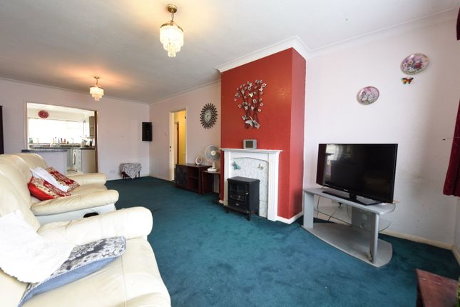 22, Queens Avenue, Broadstairs photo 3