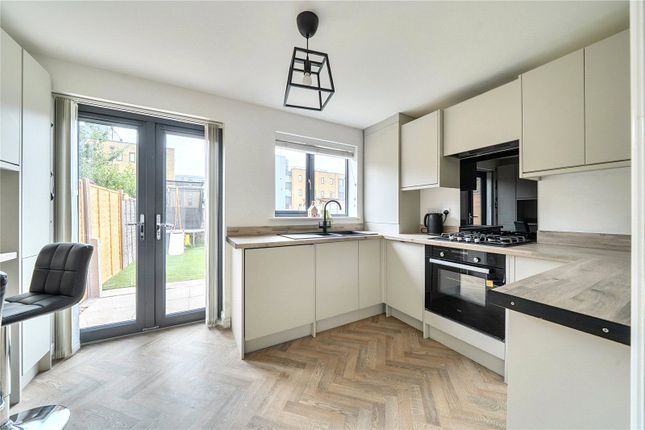 36, Mercer Avenue, Ebbsfleet Valley photo 3