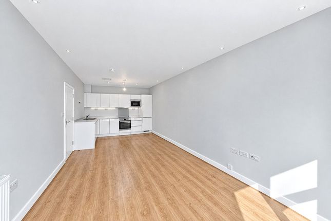 Flat 105, Stewarts Lodge, 217, Stewarts Road, Wandswort photo 3