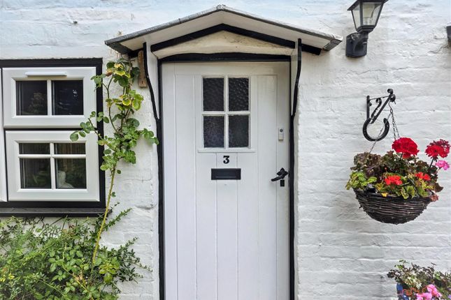 3 Providence Cottages, Brockham Green, Betchworth photo 3